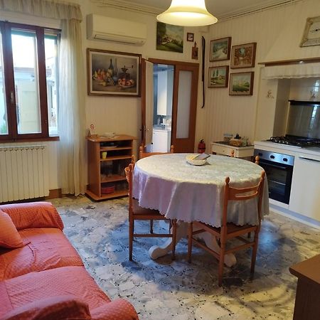 Casa Degli Artisti Lägenhet Burano Exteriör bild