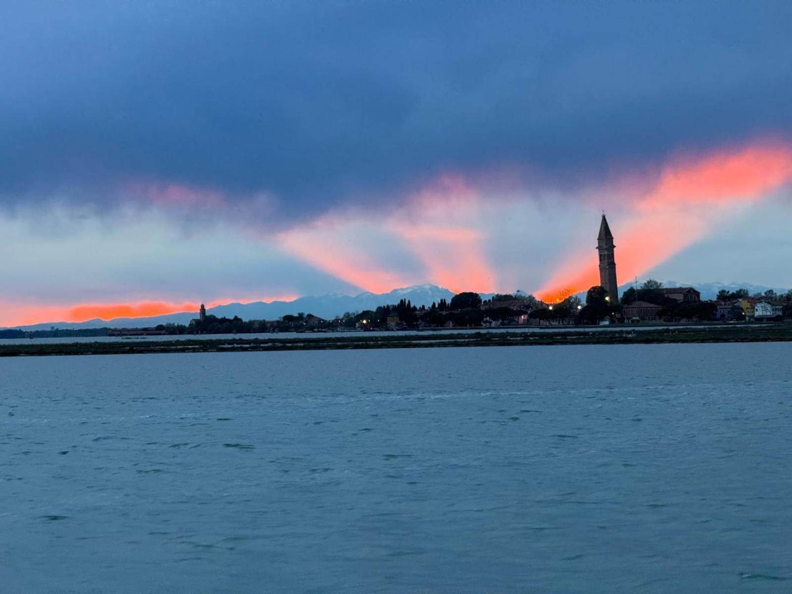 Casa Degli Artisti Lägenhet Burano Exteriör bild